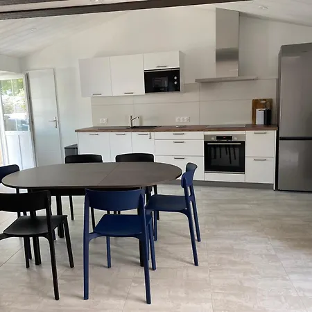 Maison De Pays La Chefmaliere *